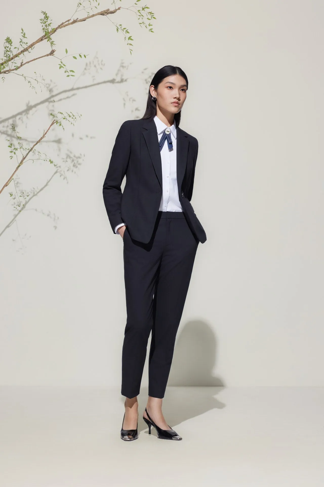 Dry Shirt With Detachable Tie