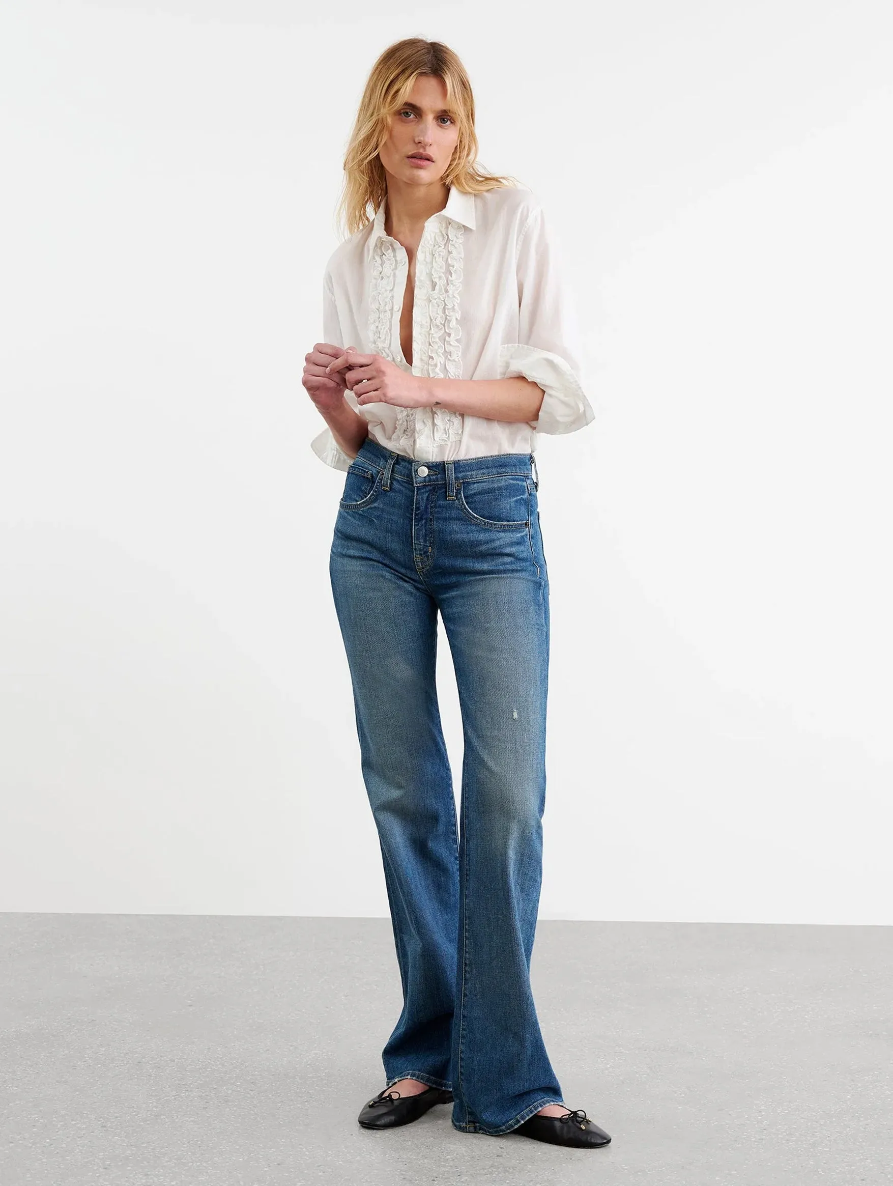 Nathael Ruffle Shirt in Ivory