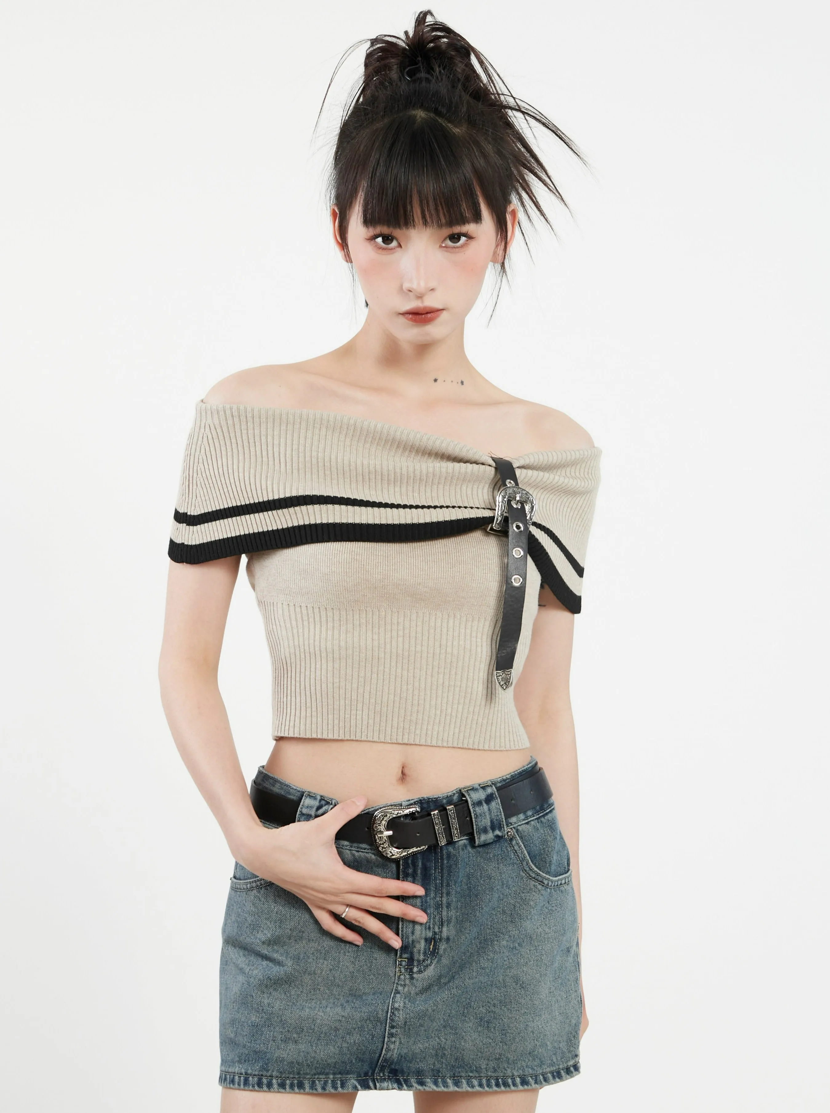 Ribbed Off Shoulder Crop Top