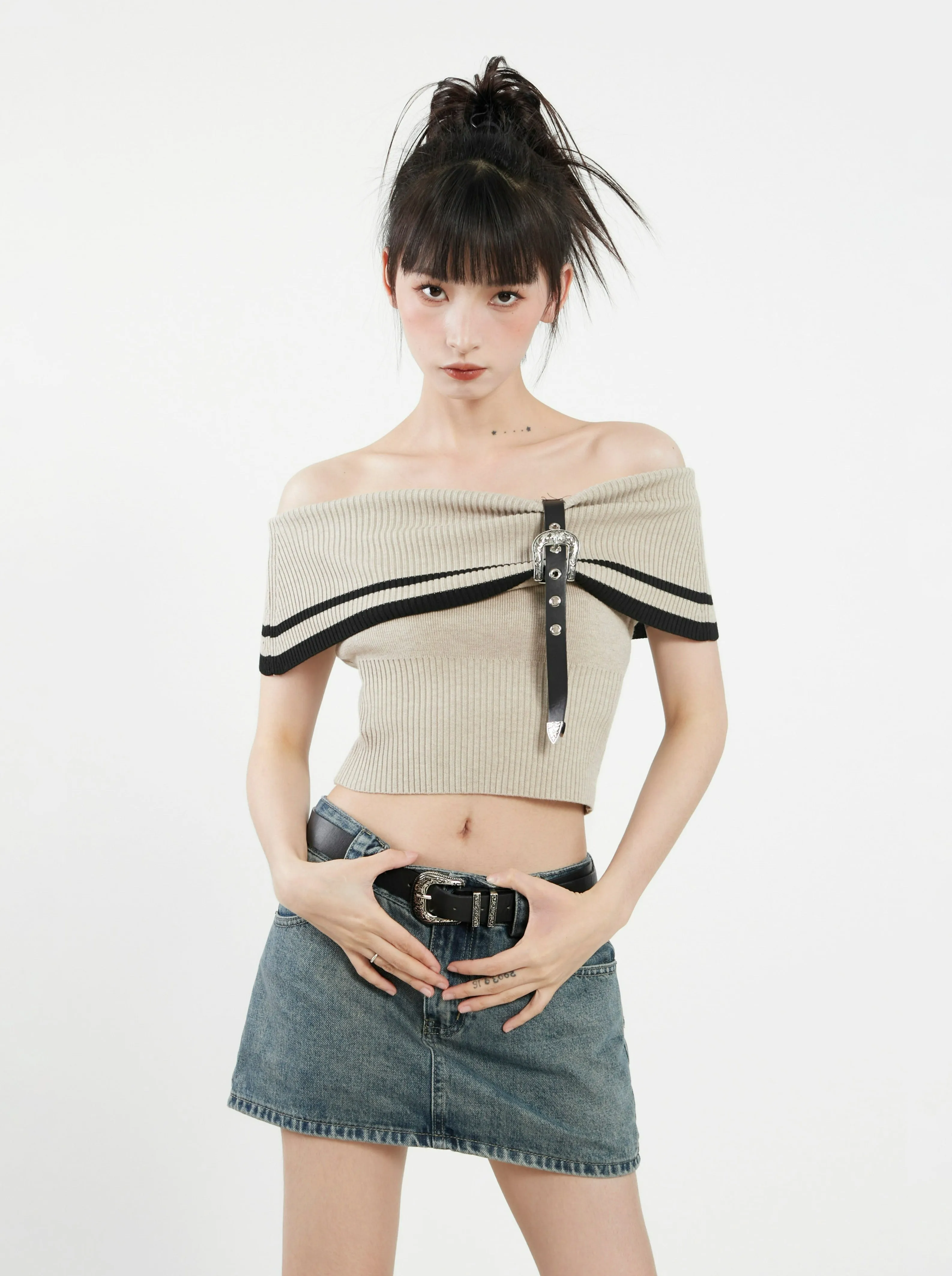 Ribbed Off Shoulder Crop Top