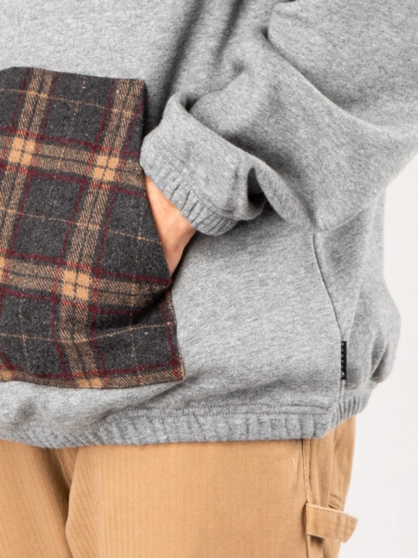 Woodchuck Hooded Fleece - Dark Grey Marle